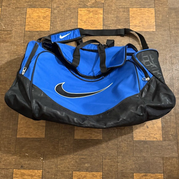 Nike Dunk Duffle Bag Jordan Retro New Balance 2002R Adidas Samba